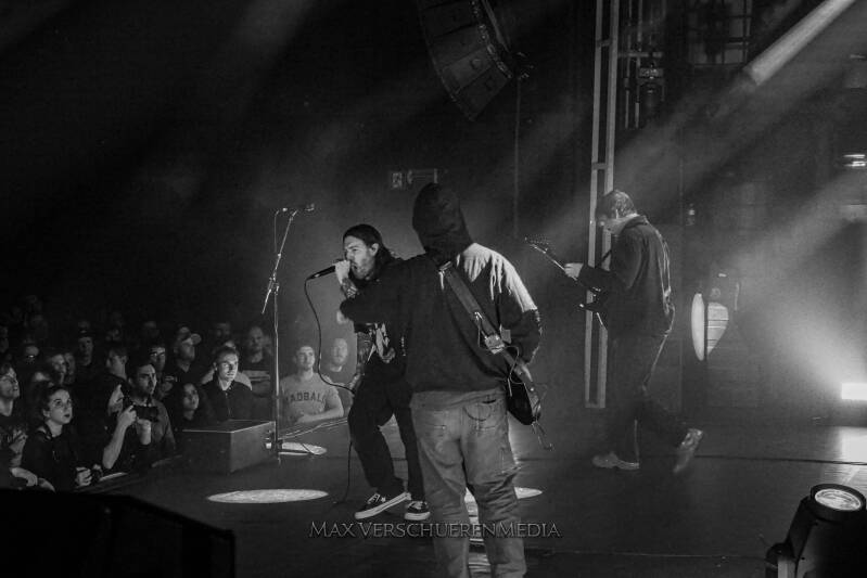 counterparts-1-van-23-standard.jpg