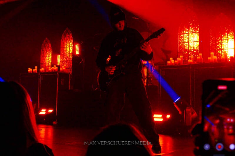 counterparts-14-van-23-standard.jpg