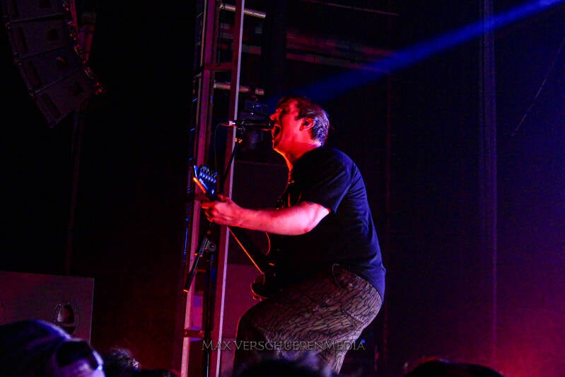 counterparts-17-van-23-standard.jpg