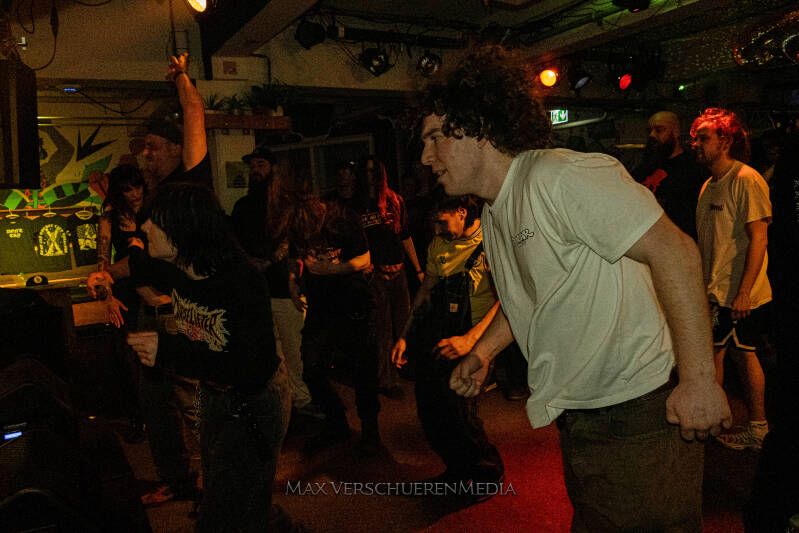 don-t-try-1154343-standard.jpg