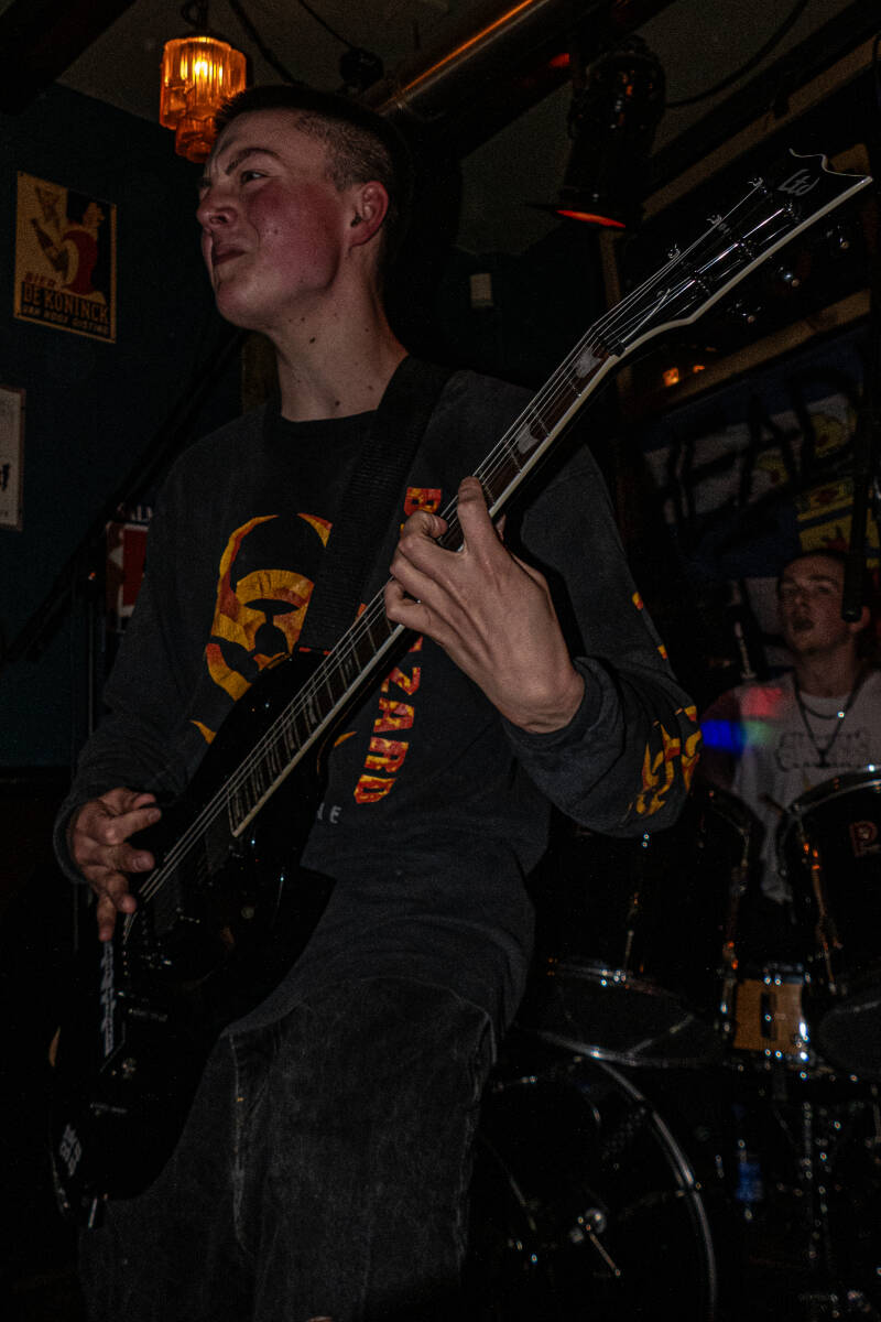 headlock-10-van-48-standard.jpg