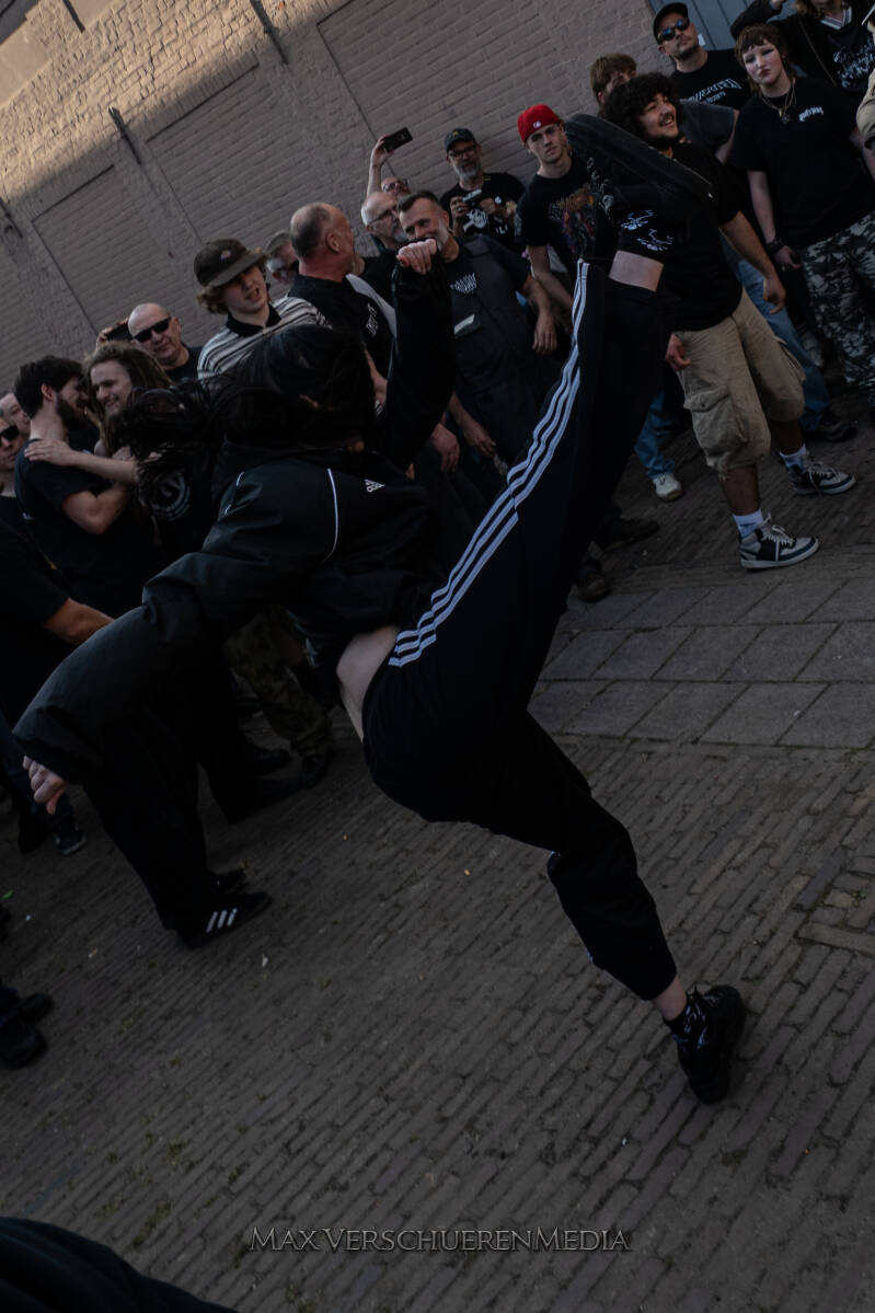 headlock-22-standard.jpg