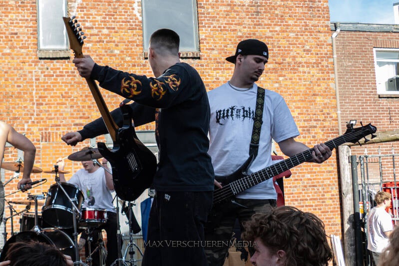 headlock-32-standard.jpg