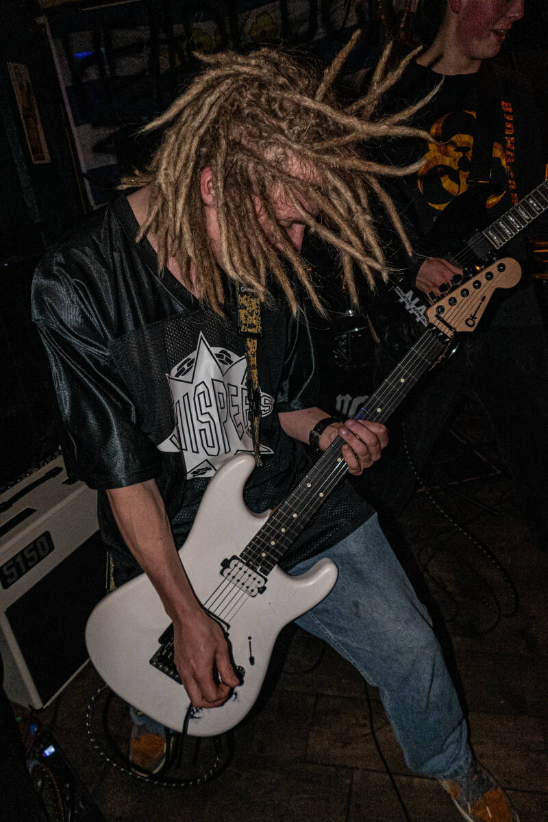 headlock-34-van-48-standard.jpg