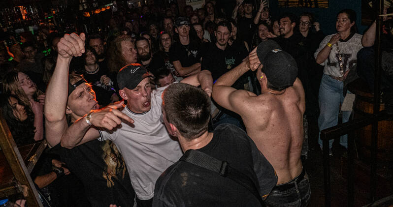 headlock-48-van-48-standard.jpg