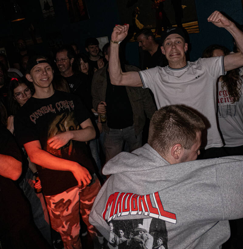 headlock-5-van-48-standard.jpg