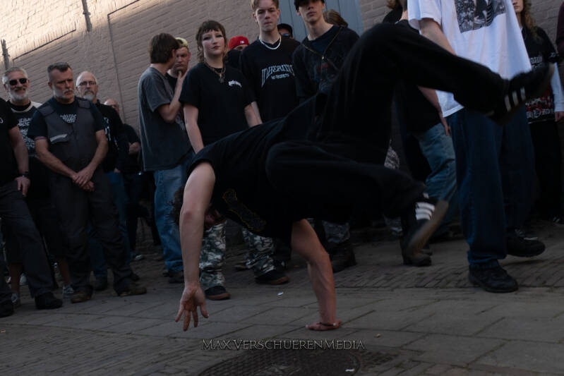 headlock-51-standard.jpg