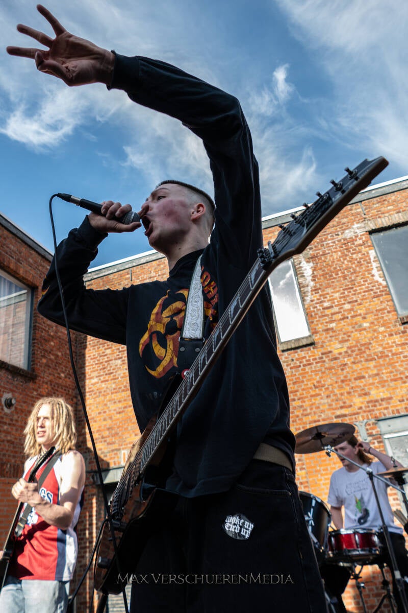 headlock-53-standard.jpg
