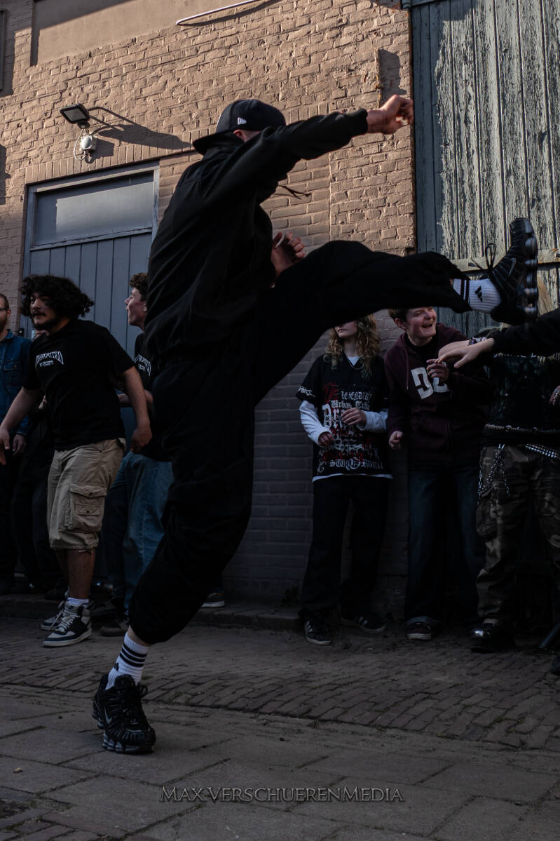 headlock-56-standard.jpg