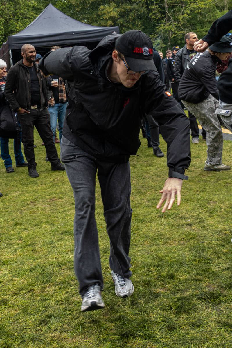 headlock-72-van-100-standard.jpg