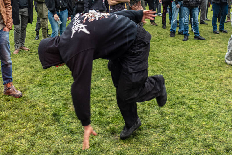 headlock-82-van-100-standard.jpg