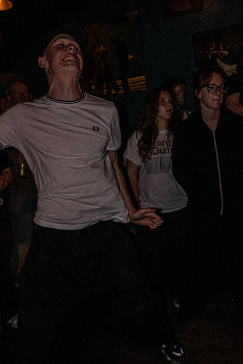 headlock-9-van-48-standard.jpg