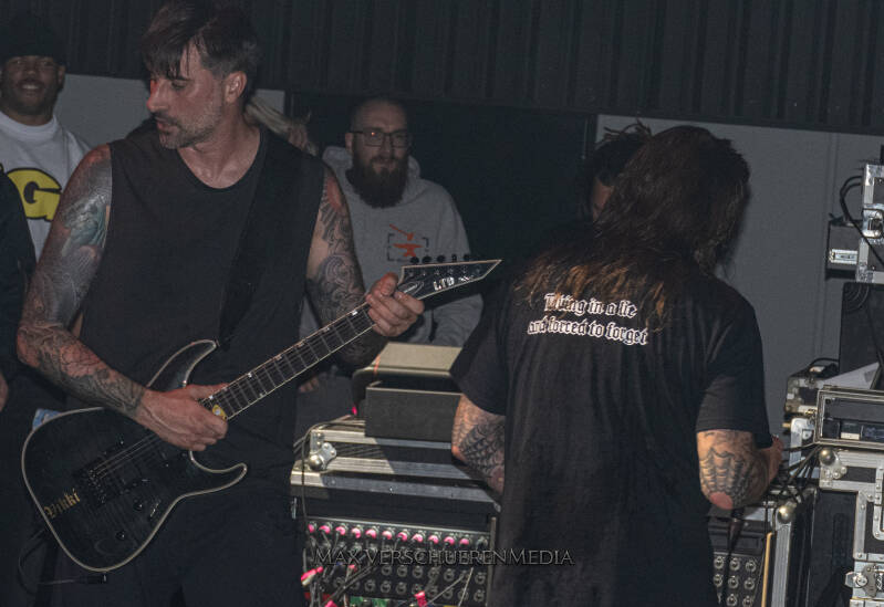 madball-32-standard.jpg