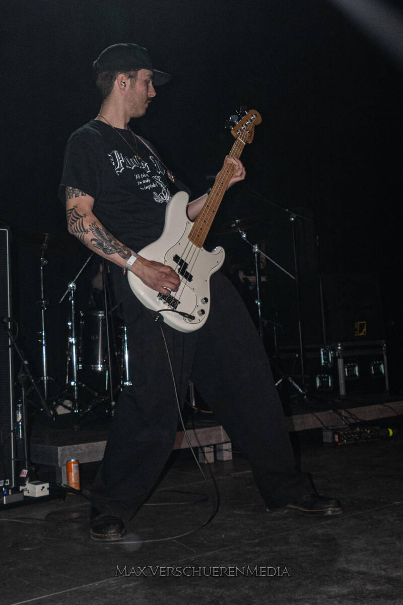 misled-18-standard.jpg