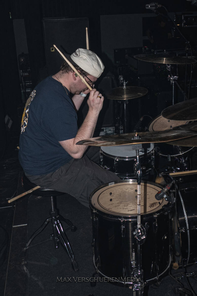 misled-9-standard.jpg