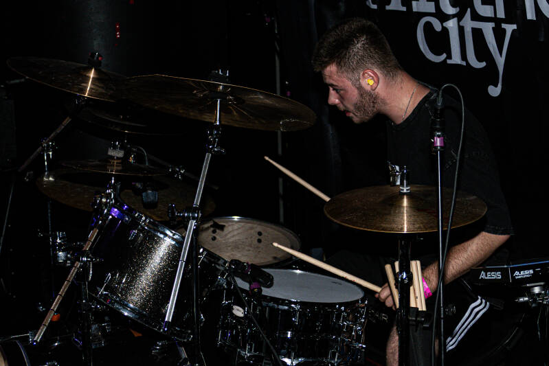 p1051014-standard.jpg