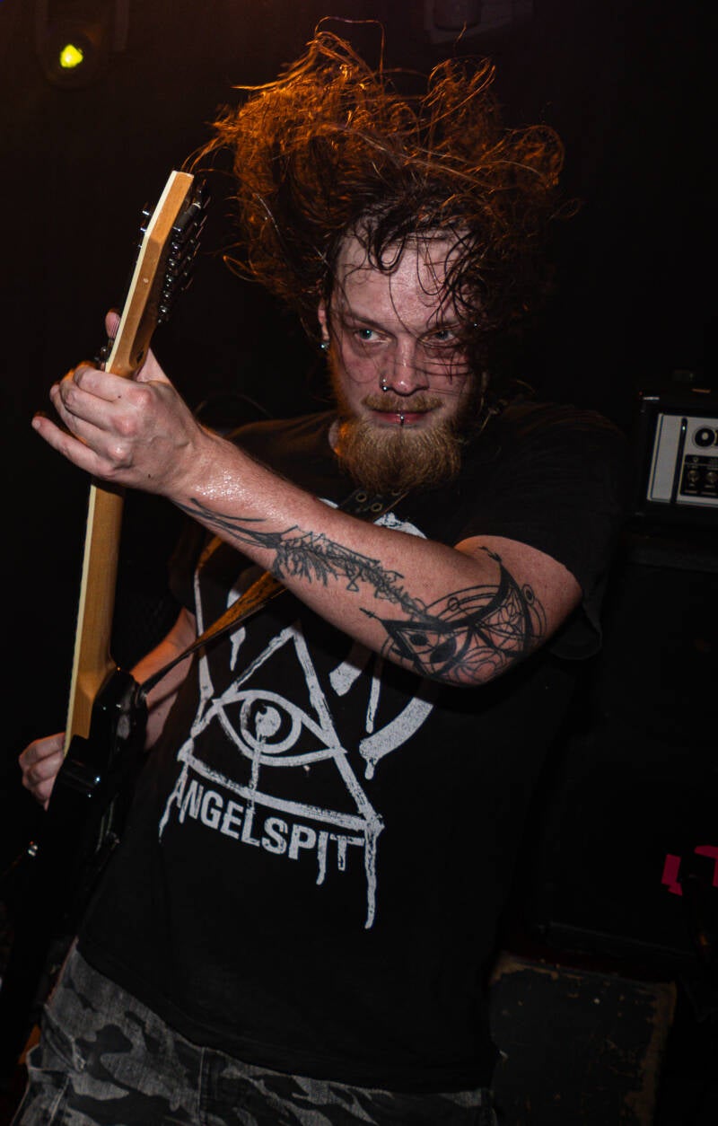 p1052159-standard-6itvjc.jpg