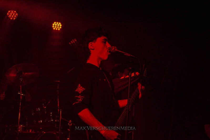 p1062327-standard.jpg