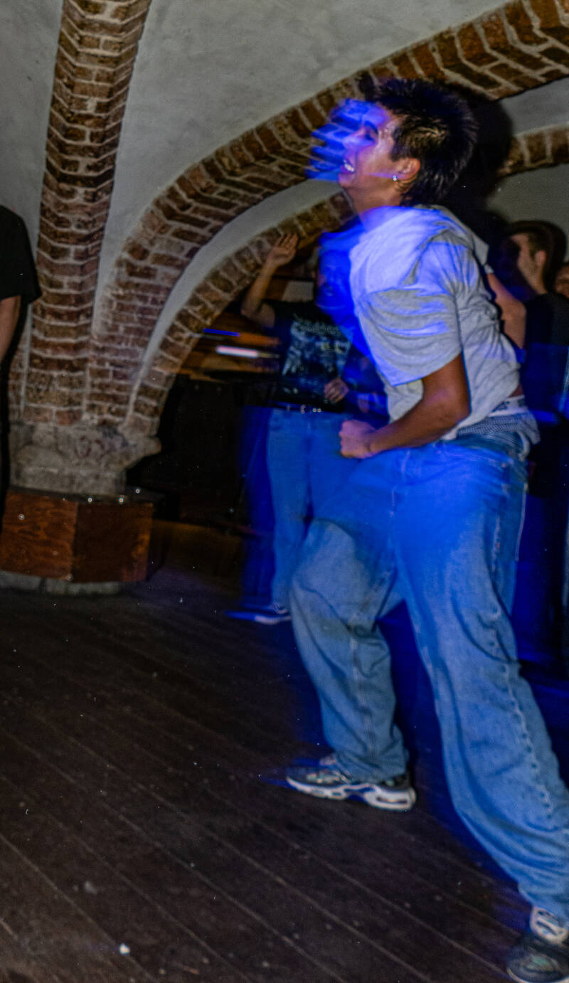 p1062877-standard.jpg