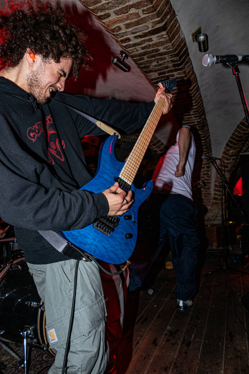 p1063094-standard-2sfq5b.jpg
