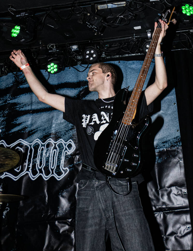 p1064190-standard.jpg