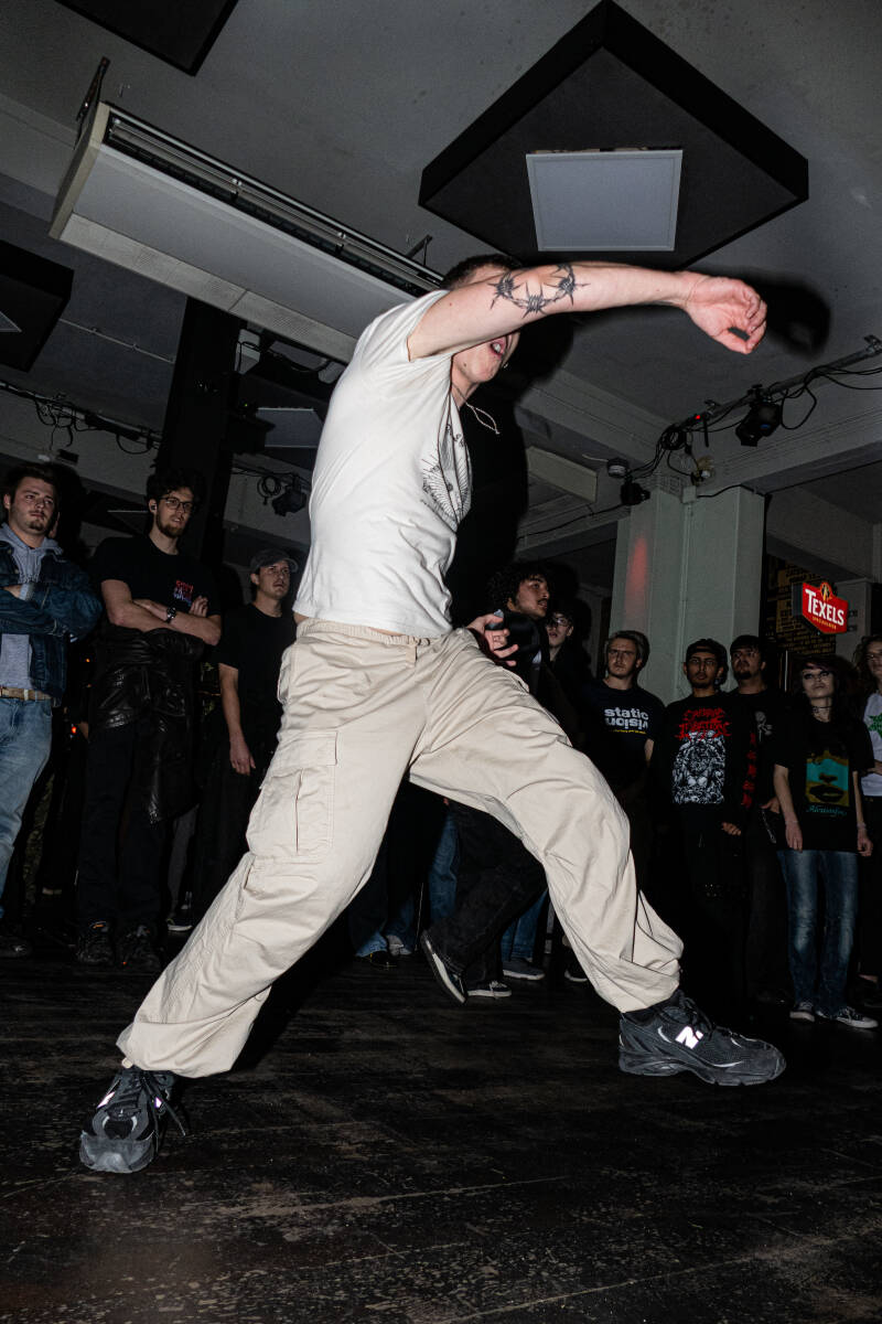 p1064498-standard.jpg