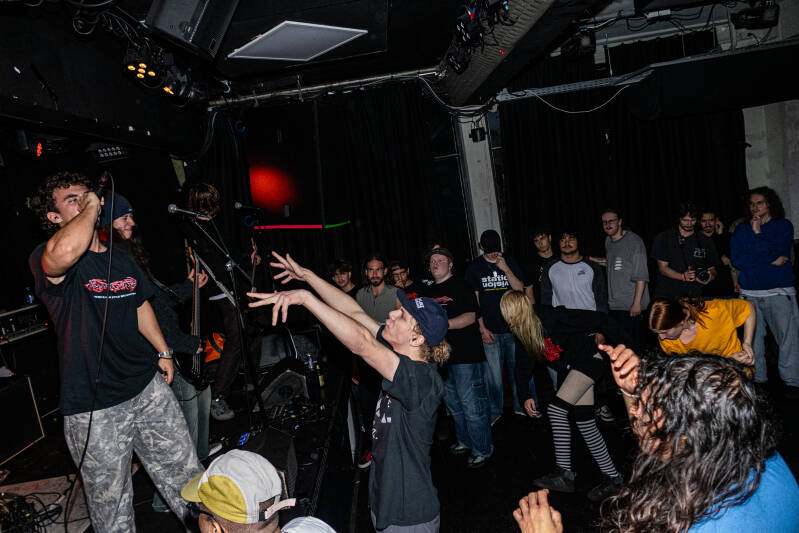 p1075461-standard.jpg