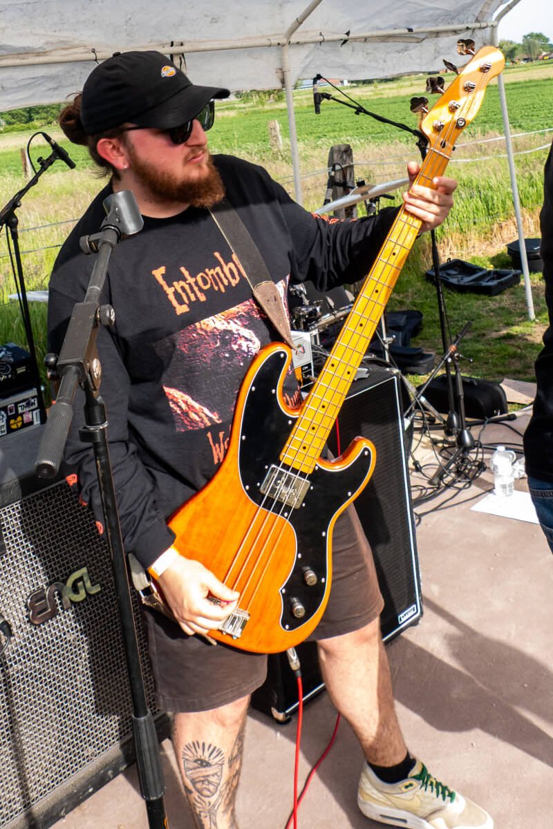 p1233936-standard.jpg