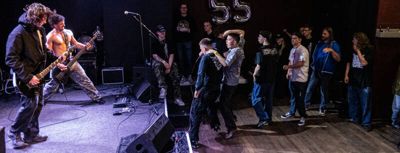 p1257161-standard.jpg
