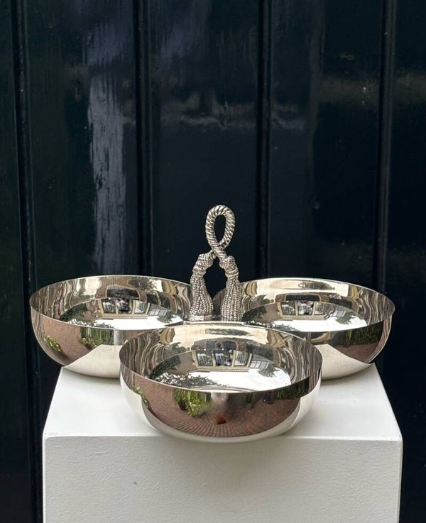 Elegante verzilverde hapjesschaal - Elegant silver-plated serving dish