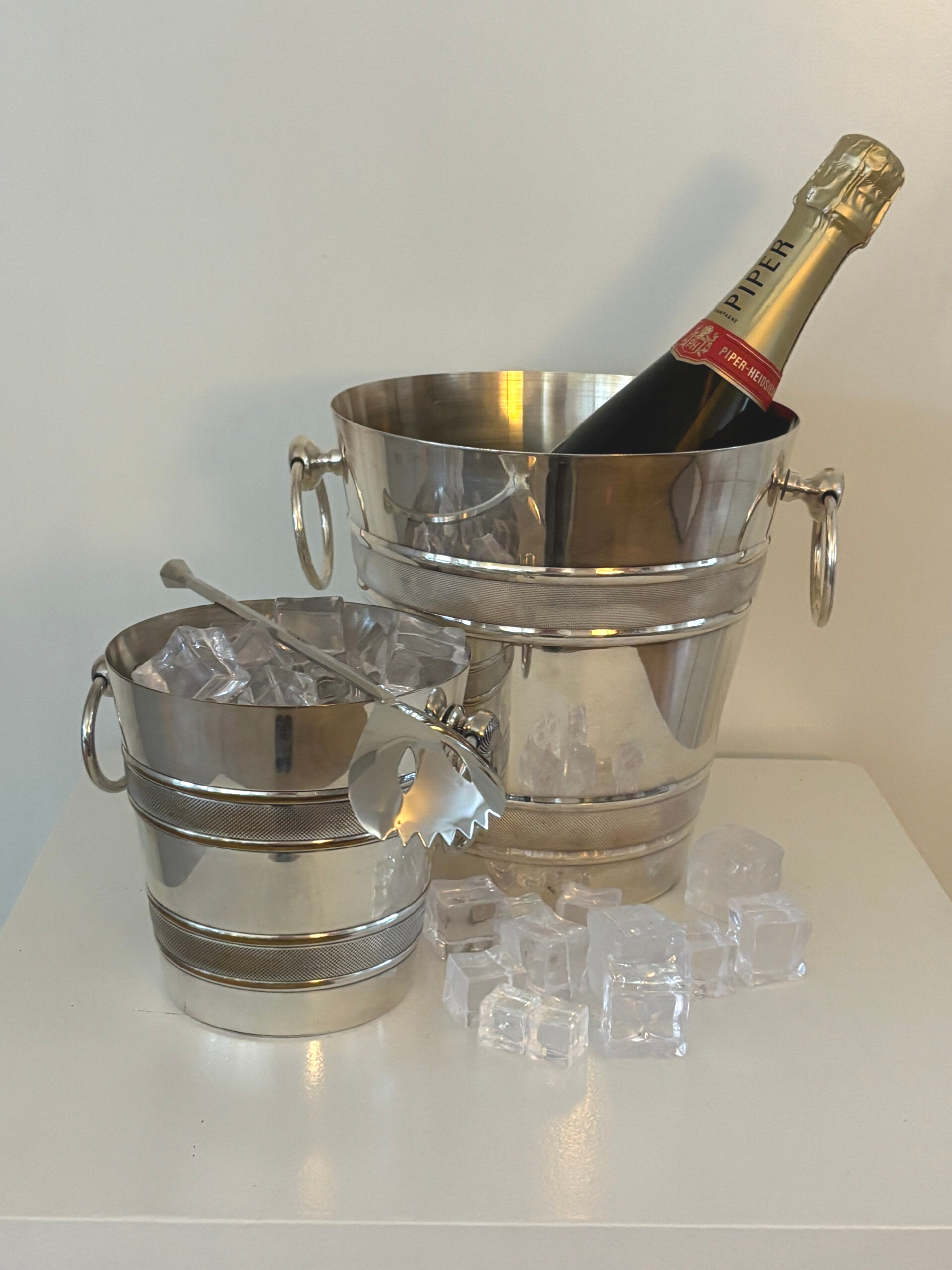 Verzilverde Champagnekoeler, ijsemmer & ijslepel - Silver-plated Champagne cooler, matching ice bucket & spoon
