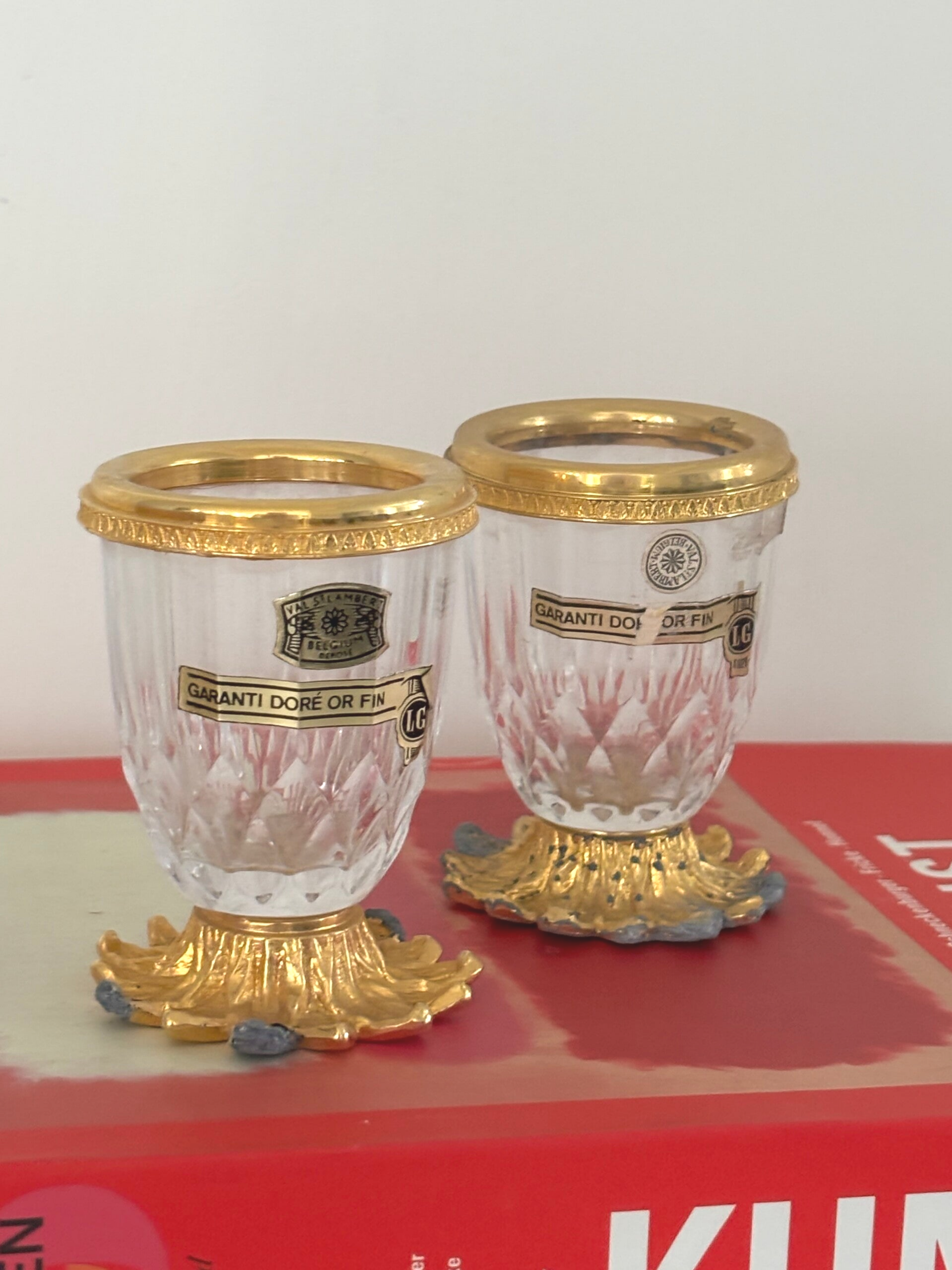 2 Vergulde antieke kristallen vaasjes Val Saint Lambert - 2 Gilded antique crystal vases Val Saint Lambert