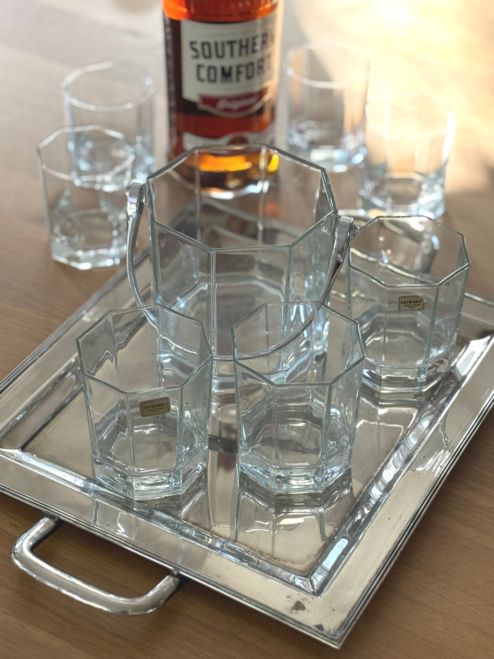 8-Delige whiskyset Arcoroc Octime Luminarc op verzilverd dienblad - 8-Piece whisky set Arcoroc Octime on a silver-plated tray