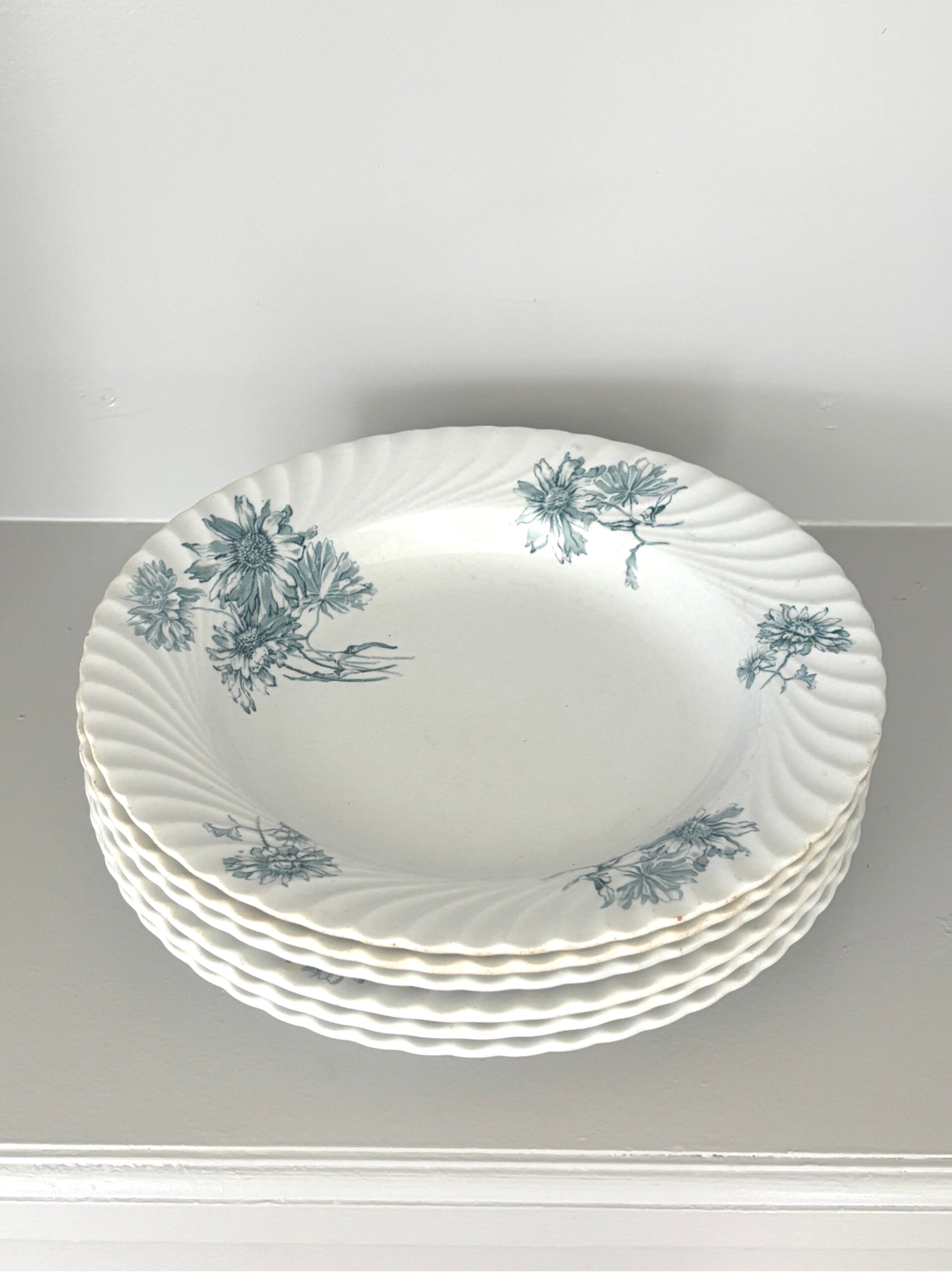 6-Delige set diepe borden 'Pinksterbloem' Petrus Regout - 6-piece set of deep plates 'Pinksterbloem' Petrus Regout