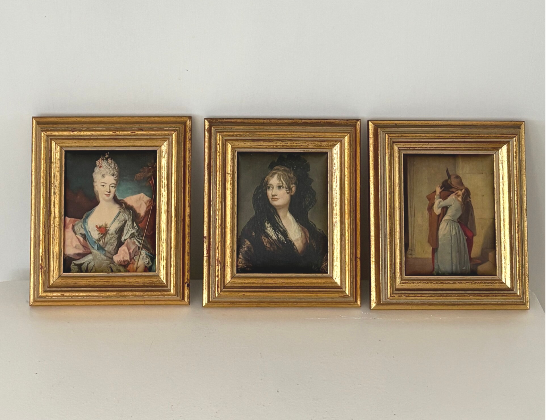 3 Decoratieve schilderijtjes - 3 Decorative small paintings