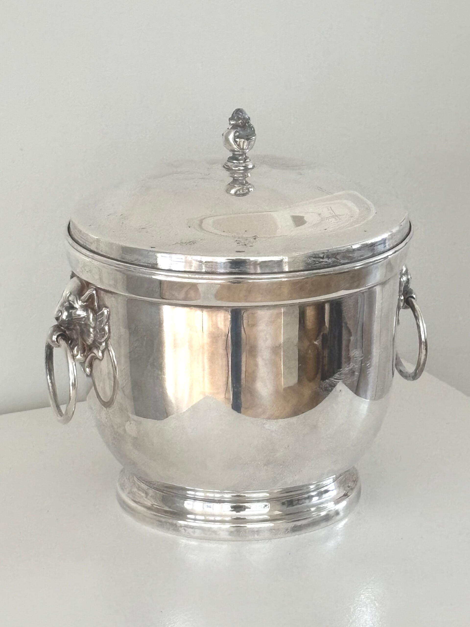 Elegante verzilverde ijsemmer E.P.C. Bristol Silver Co - Elegant silver-plated ice bucket E.P.C. Bristol Silver Co.