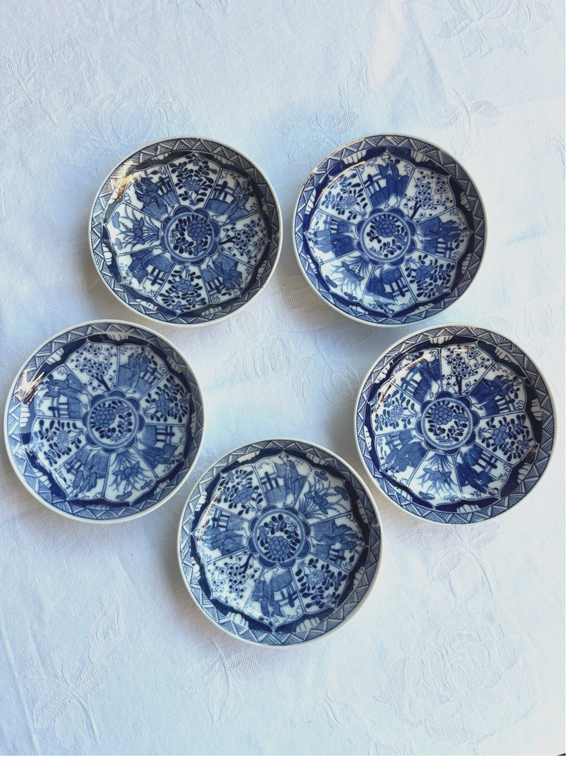 5 Antieke porseleinen schotels 'Long Eliza' van Mosa Maastricht - 5 Antique porcelain dishes 'Long Eliza' by Mosa Maastricht