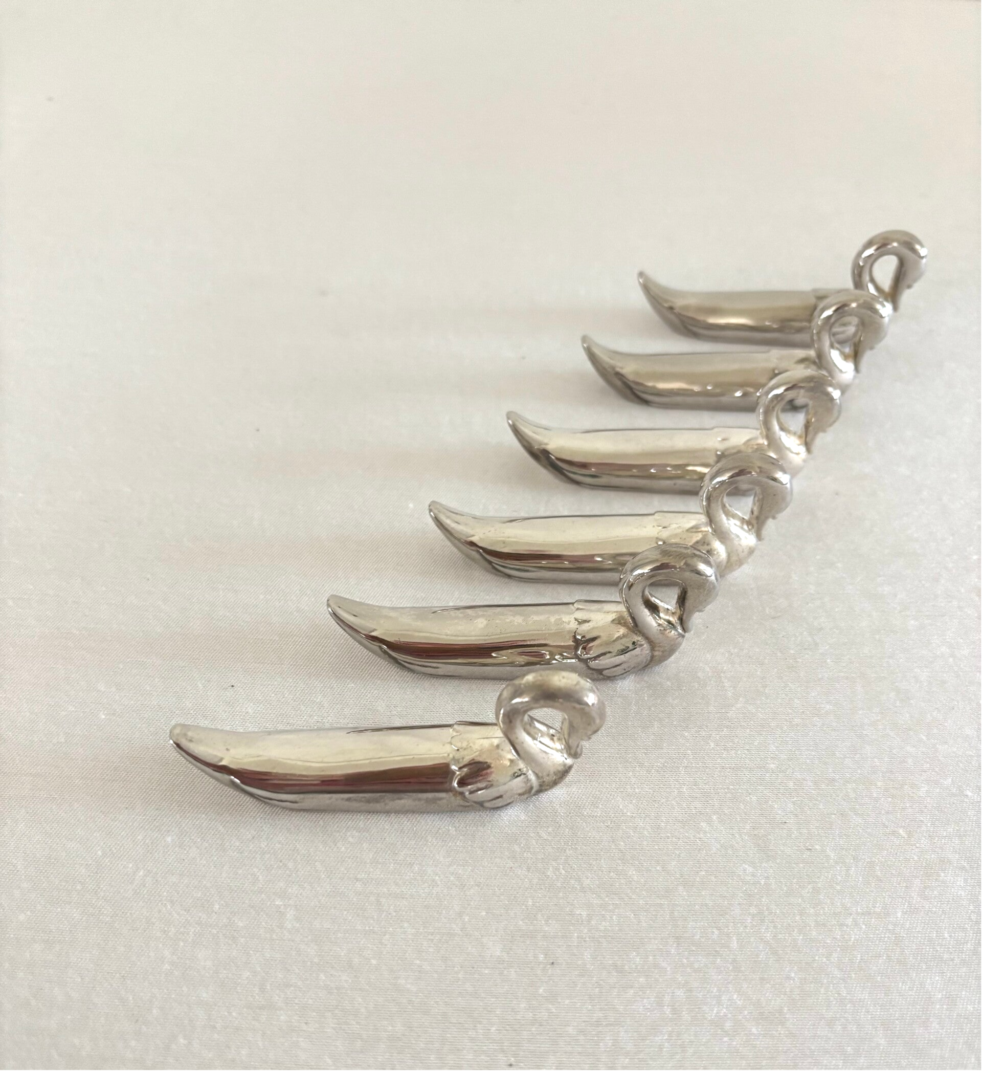 6 Verzilverde messenleggers - 6 Silver-plated knife rests