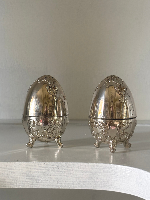 Verzilverd peper- en zoutstelletje - Silver-plated salt and pepper set