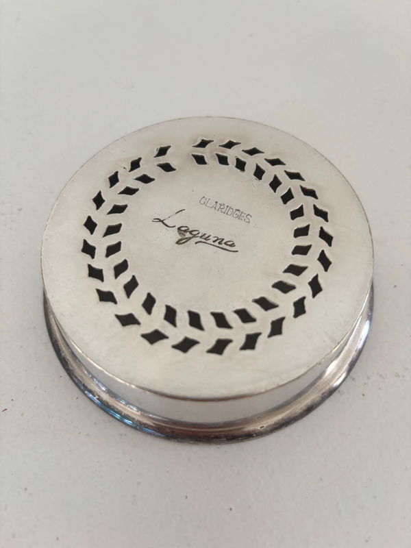 Verzilverd boterschaaltje Laguna van Claridges - Silver-plated butter dish Laguna by Claridges