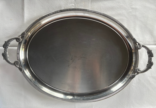 Groot dienblad met decoratieve handgrepen - Large serving tray featuring decorative  handles