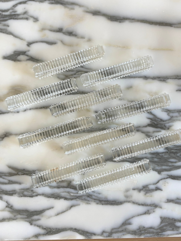 10 Kristallen messenleggers - 10 Crystal knife rests