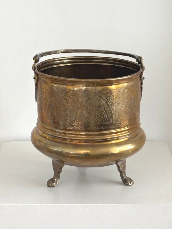 Koperen jardinière op pootjes - Copper jardinière on feet