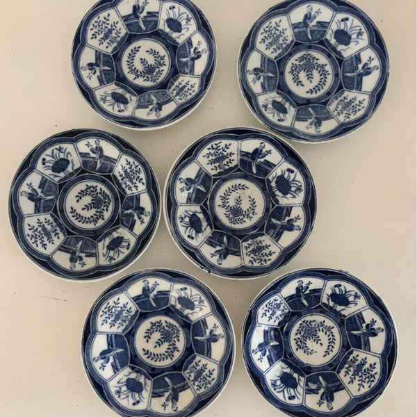 Set van 6 antieke schotels - Set of 6 antique saucers