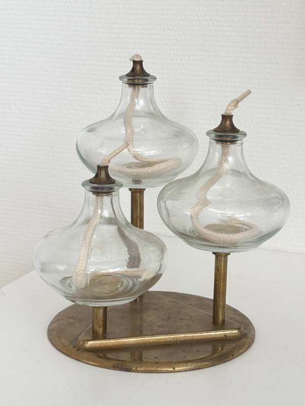Vintage standaard met olielampjes - Vintage oil lamp stand