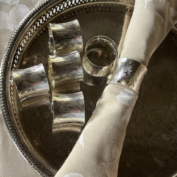 Set van 6 stijlvolle servetringen - Set of 6 stylish napkin rings