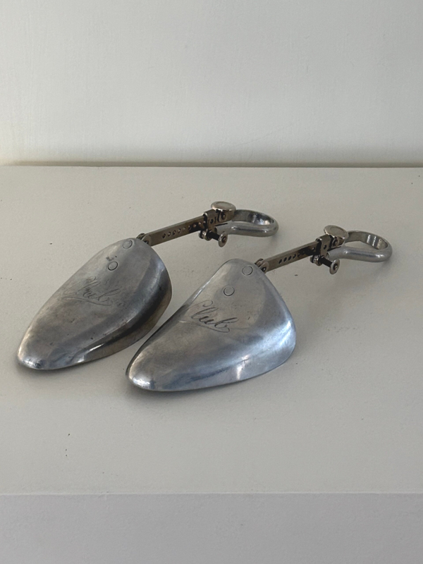 2 Klassieke schoenspanners ‘Club’ - 2 Classic ‘Club’ shoe stretchers