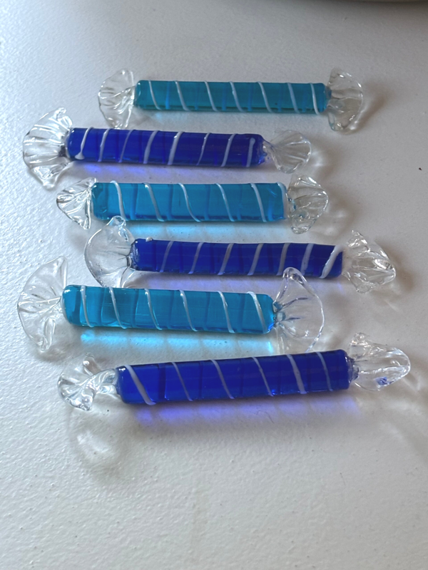 6 Messenleggers van Murano glas - 6 Murano glass knife rests