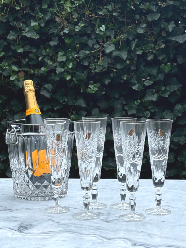 6 Bohemian hoge kristallen Champagneflûtes - 6 Bohemian tall crystal Champagne flutes