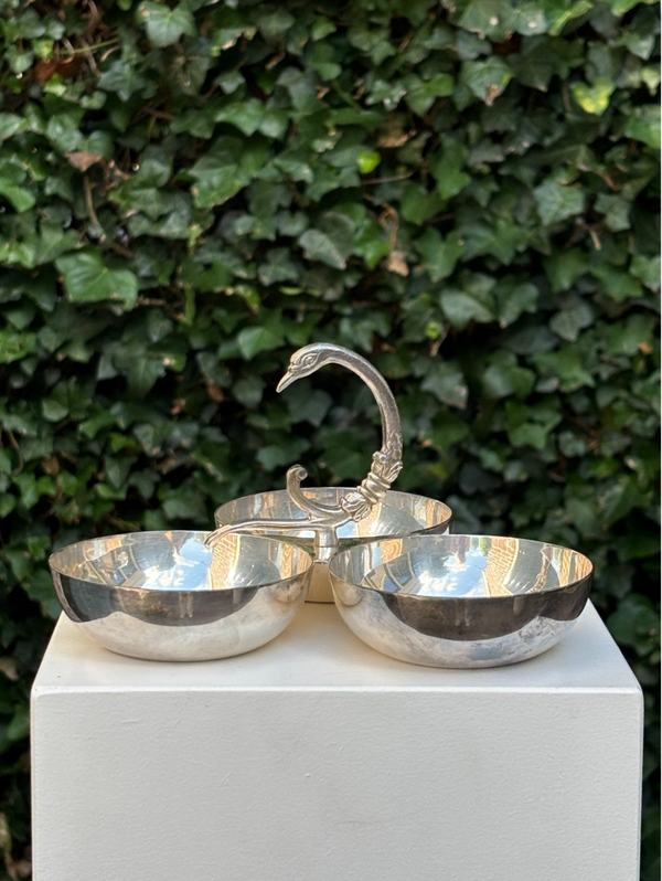 Elegante verzilverde hapjesschaal - Elegant silver-plated serving dish